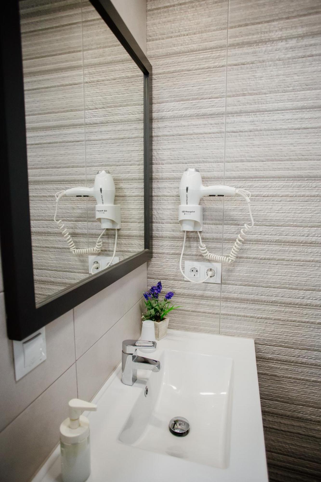Apartamentos Turisticos Mastil 16 P2 มาลากา ภายนอก รูปภาพ